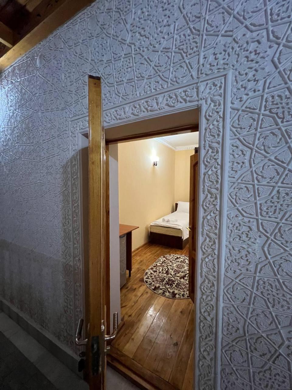 Hotel Bukhara Zaringiz Extérieur photo